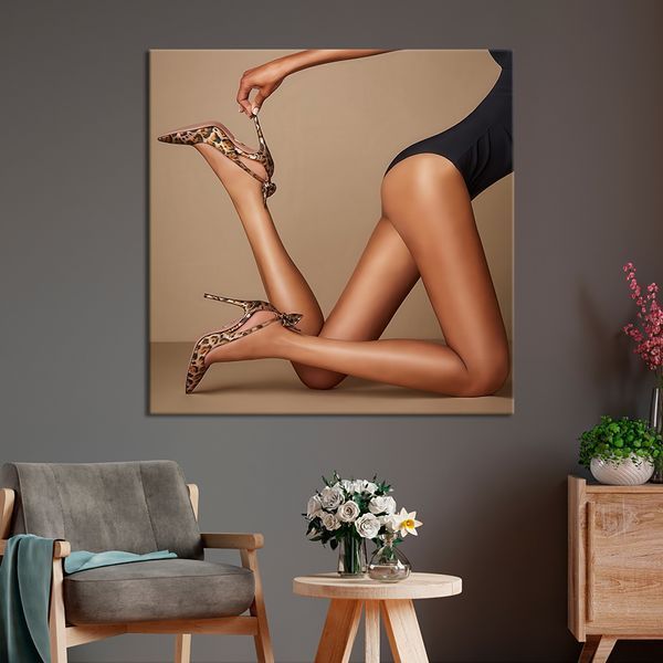 Картина на полотні Дівчина в леопардових туфлях 50x50 см (79ero) 79-ero_M фото